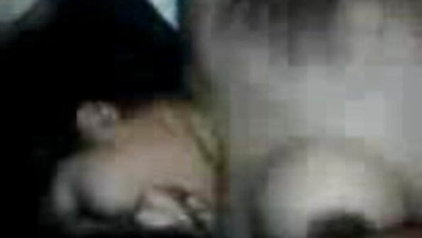 Oletko koskaan halunnut nähdä kahden tytön hierovan rusketusvoidetta toistensa vartaloille, kun he ruskettelevat alastomana! Muista katsoa kaikki videot Shylan jäsenalueella!